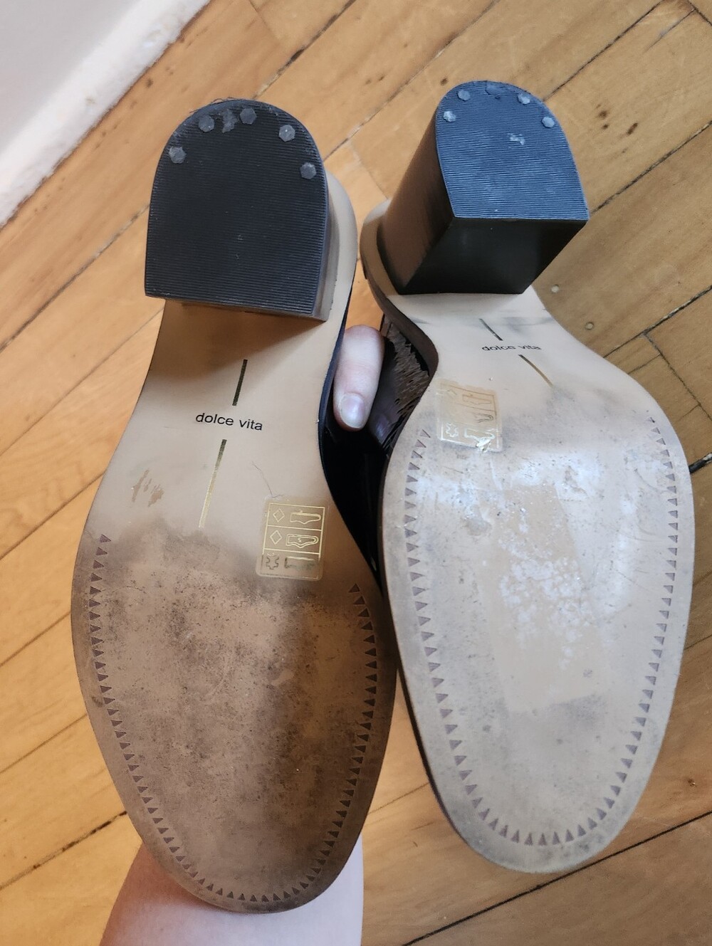 Dolce Vita Loafer Heels, Size 8, Patent Black - Picture 6 of 6